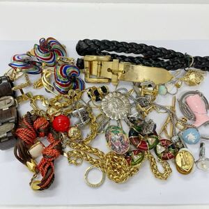 【M】ジャンク　アンティークアクセサリー　524g