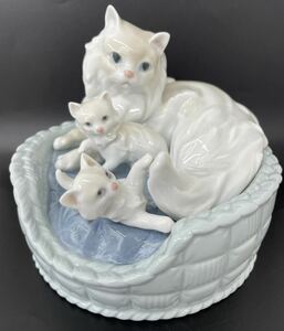 E【リヤドロ】希少　LLADRO リヤドロ　猫　仔猫　親子　フィギュリン　置物　陶器人形　