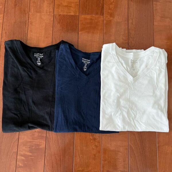 GAP 半袖Tシャツ XS ブラック＆ネイビー＆ホワイト 日本サイズ：M 綿100％ ３枚組 Vネック