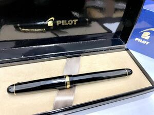 PILOT fountain pen black × Gold pen .14K Pilot custom 74 BB