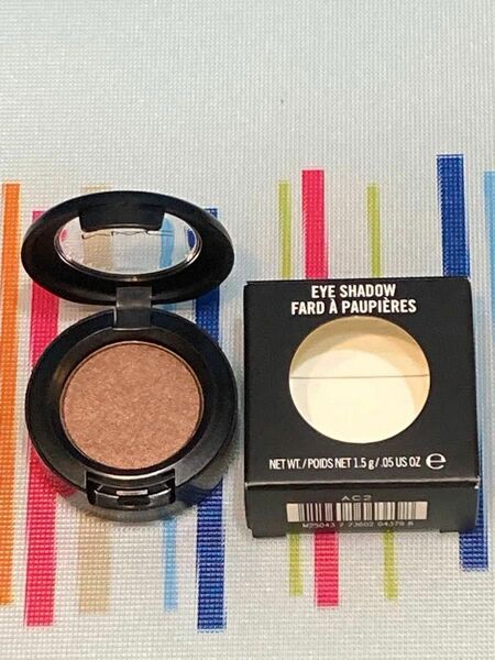 新品★ MAC スモール アイシャドウ ムルシュ 1.5g (パウダーアイシャドウ) 紙箱付き ＊保管品