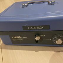 キャッシュボックス 金庫 CB-8100 ブルー　カール カール事務器 BOX CASH コンパクト 中古 H_画像2