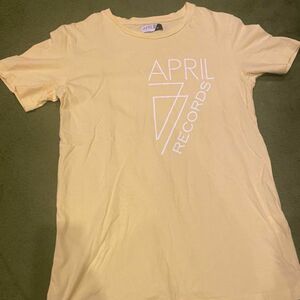 APRIL RECORDS Tシャツ イエロー　Sサイズ