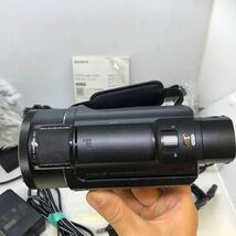 ★美品★安心動作保証付き★ SONY FDR-AX55 ビデオカメラ ハンディカム 4K ソニー 説明書 即決 ☆付属品多数付き☆_画像3