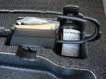『psi』 ホンダ JF1 N-BOX 車載工具（ジャッキ・エアーコンプレッサー・ボックス・ボード セット）H24年式_画像4