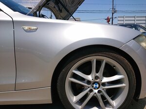 『psi』 BMW LBA-UD20 E87 1 Series 120i 後期 LCI rightフェンダー 354 Silverー 2011式