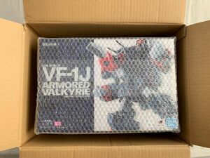 DX超合金 VF-1J アーマードバルキリー（一条輝機） 超時空要塞マクロス【新品未開封】