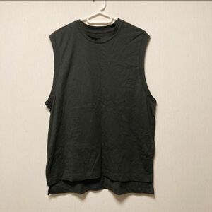 美品！シンプル　無地　ダークグレー　ノースリーブ　M