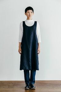 送料込 未使用 fog linen work オーバーエプロン ネイビー リネン100％ 麻Ａラインワンピースエプロン フリーサイズ フォグリネンワーク