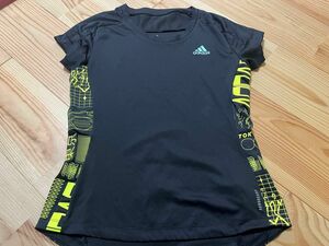 adidas レディース半袖Tシャツ　Lサイズ