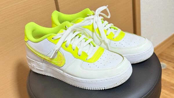 NIKE AIR FORCE1 ナイキ エアフォース1 LV8 イエロー