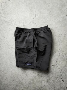 19年モデル【美品】Patagonia メンズ バギーズショーツ 5inc ブラック size-S パタゴニア パタロハ ショートパンツ リバーショーツ MARS