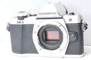 〓シャッター回数わずか1243回　外観綺麗〓オリンパス OLYMPUS OM-D E-M10 Mark Ⅱ マーク2