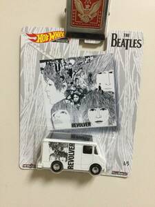 ホットウィール Hot Wheels ザ ビートルズシリーズ 3/5 COMBAT MEDIC Revolver