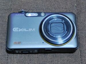 CASIO EXILIM カシオ エクシリムEX-FC100 デジタルカメラ