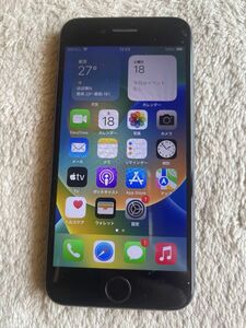 iphone８　６４GB　 SIMフリー　バッテリ１００％　美品 画面：ヒビ・キズ・汚れ無し 本体：ヒビ・キズ・汚れ無し