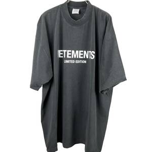 Vetements(ヴェットモン) LOGO LIMITED EDITION T-SHIRT UE63TR720X T Shirt (black)