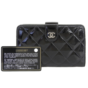 【本物保証】 保付 シャネル CHANEL ココマーク ロゴ ラウンドファスナー ホック付折り財布 エナメル 黒 シール付 15番台 A48667 希少 レア