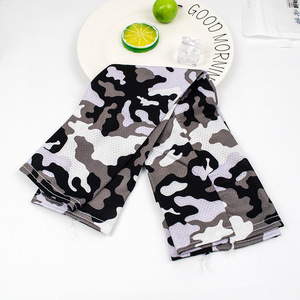  camouflage -juARM SLEEVES arm cover arm sleeve cold sensation sunscreen ventilation speed .UV measures ultra-violet rays measures 