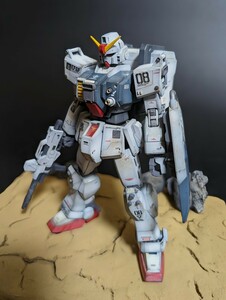 HG　陸戦型ガンダム　改修塗装済完成品　グラデーション塗装　ウェザリング仕上げ　台座付き