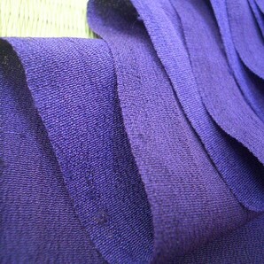 古布正絹縮緬はぎれ紫 124㎝ アンティーク昔着物リメイク古裂ちりめん細工つまみ細工の画像6