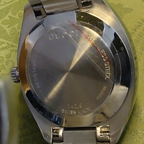 新品未使用 GUCCI 腕時計 GG2570 YA142503 レディース ブラック 29ミリの画像8