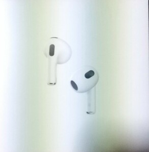 【新品未開封品】【送料無料】Apple AirPods（第3世代）MagSafe充電ケース付き ワイヤレスイヤホン イヤホン Apple AirPods エアーポッズ