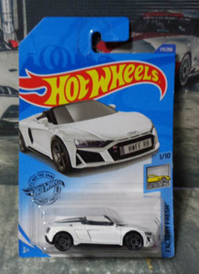 ホットウィール　アウディ スパイダー　　HotWheels 2019 AUDI R8 SPYDER　　///(74)