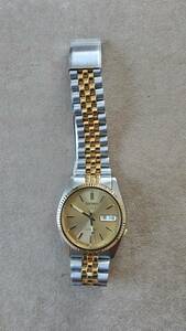 SEIKO　セイコーファイブ　自動巻き　腕時計　ゴールドコンビ　デイデイト　英語ローマ数字の両表記　761713　動作品　ほぼ未使用　無傷