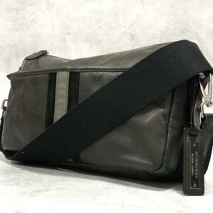 1 иен прекрасный товар BURBERRY Burberry Black Label сумка на плечо сумка "body" наклонный .. кожа натуральная кожа gray silver металлические принадлежности мужской 