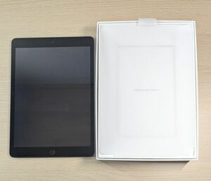 Apple iPad 第9世代 A2602 64GB 充電器+ケーブル付き