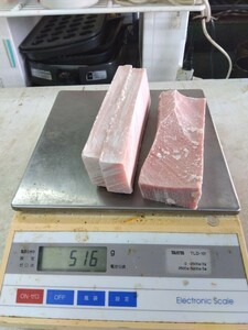 バチマグロ不定貫柵500g前後(赤身)