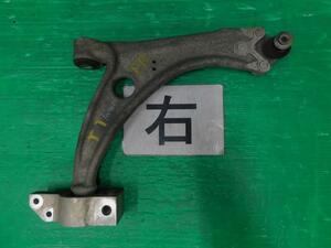 アウディ TT ABA-8JCDA 右Fロアアーム クーペ1.8TFSI㊨ CDA LZ9Y