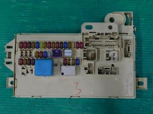 ハイゼット EBD-S510P ヒューズボックス スタンダード 4WD KF-VE W19 82600-B5010