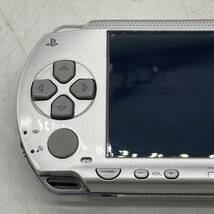 (26912) ■ SONY PSP 本体のみ　PSP-1000 シルバー 　※バッテリー無し、付属品無し、基本動作確認済み　中古品_画像3