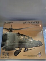 ヘリコプター写真集 洋書 ヘリコプターAH-64A APACHE アパッチヘリコプター 写真資料本 プラモデル制作資料_画像1