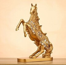 馬の置物 インテリア 豪華 工芸品 ヨーロッパ 雑貨 グッズ 飾り リアル 高級 コレクション 跳ね馬 ゴールドDJ1074_画像3