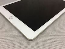 iPad 9.7インチ 第6世代[32GB] セルラー au シルバー【安心保 …_画像4