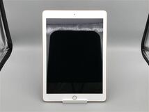 iPad 9.7インチ 第6世代[128GB] Wi-Fiモデル ゴールド【安心保…_画像2