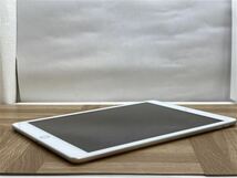 iPad 10.2インチ 第7世代[128GB] Wi-Fiモデル シルバー【安心 …_画像4