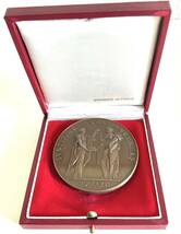 フランス　ブロンズ製メダル　1979年製　IVSTITIAE COMES VBERTAS_画像1
