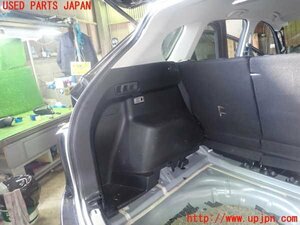 1UPJ-10037680]CX-5(KE2FW)左リアピラートリム 中古