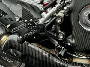 ギルズツーリング　アジャスタブル バックステップキット FXR s1000rr BMW motorrad