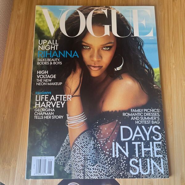 VOGUE US 洋雑誌 リアーナ表紙 2018/6月号