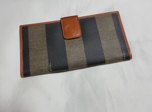 ◆ FENDI フェンディ◆ペカン柄 長財布