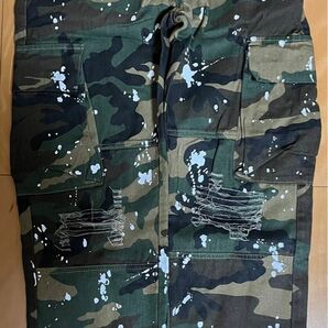 【値下げ可】【美品】CAMOフラップポケットカーゴパンツ　ダメージ　ペイント