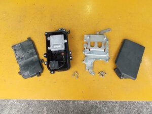  Mazda RX-8 SPIRIT R SE3P - power steering computer fuse box F189 67880 latter term - 515-081-B