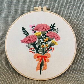刺繍　フランス刺繍　結婚式　花束　母の日　ウェルカムボード カーネーション　刺繍命名書　還暦