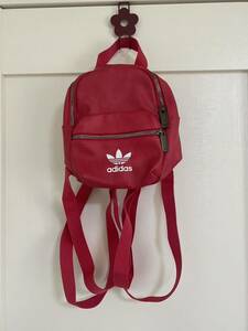 新品未使用☆adidas アディダス☆ミニリュック☆レッド