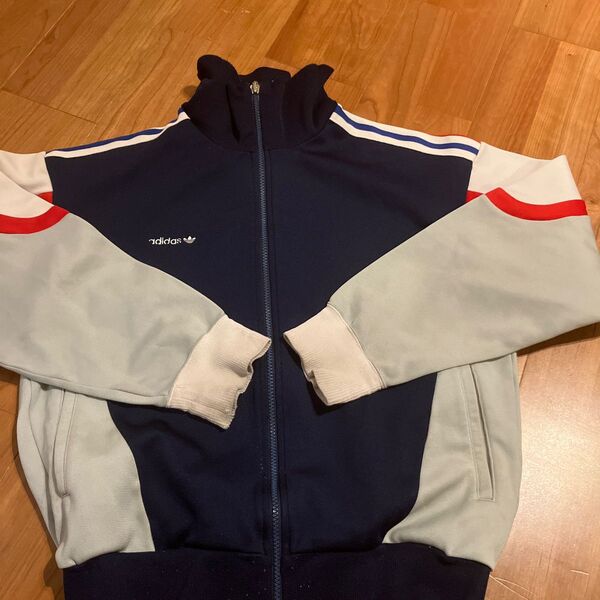 adidasジャージ